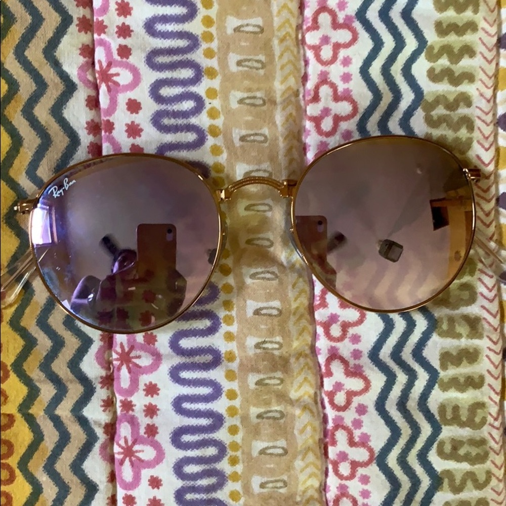 Foldable Ray Ban sunglasses!